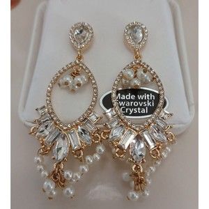 SWAROVSKI CRYSTAL EARRINGS Dangling Hoop Beautiful Earings With Leather Case